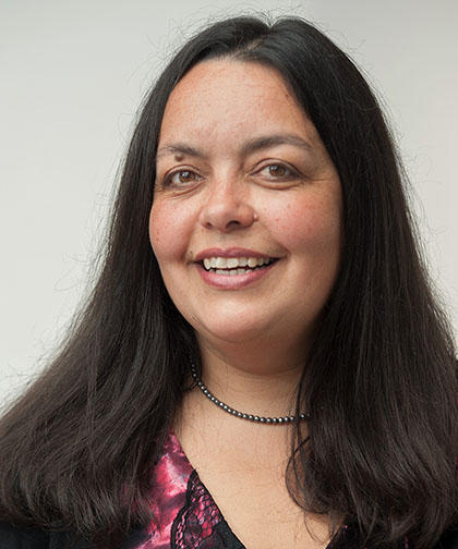 lola boix - acupunctre in south london